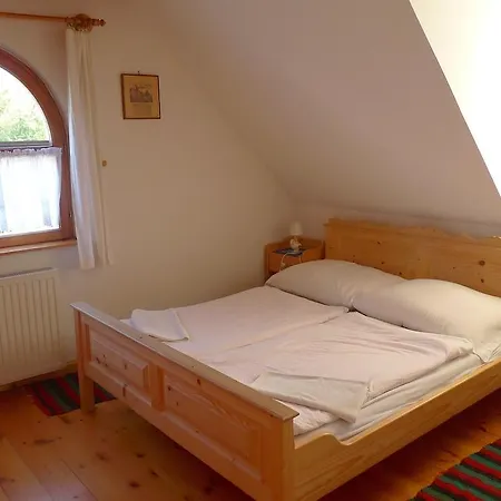 Aranyhaz Apartmanszallas *